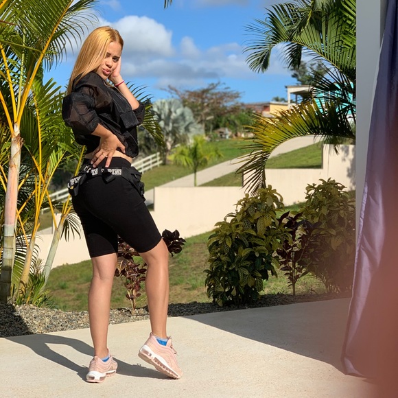 Meet your Posher, Genesis - Picture 3 of 11